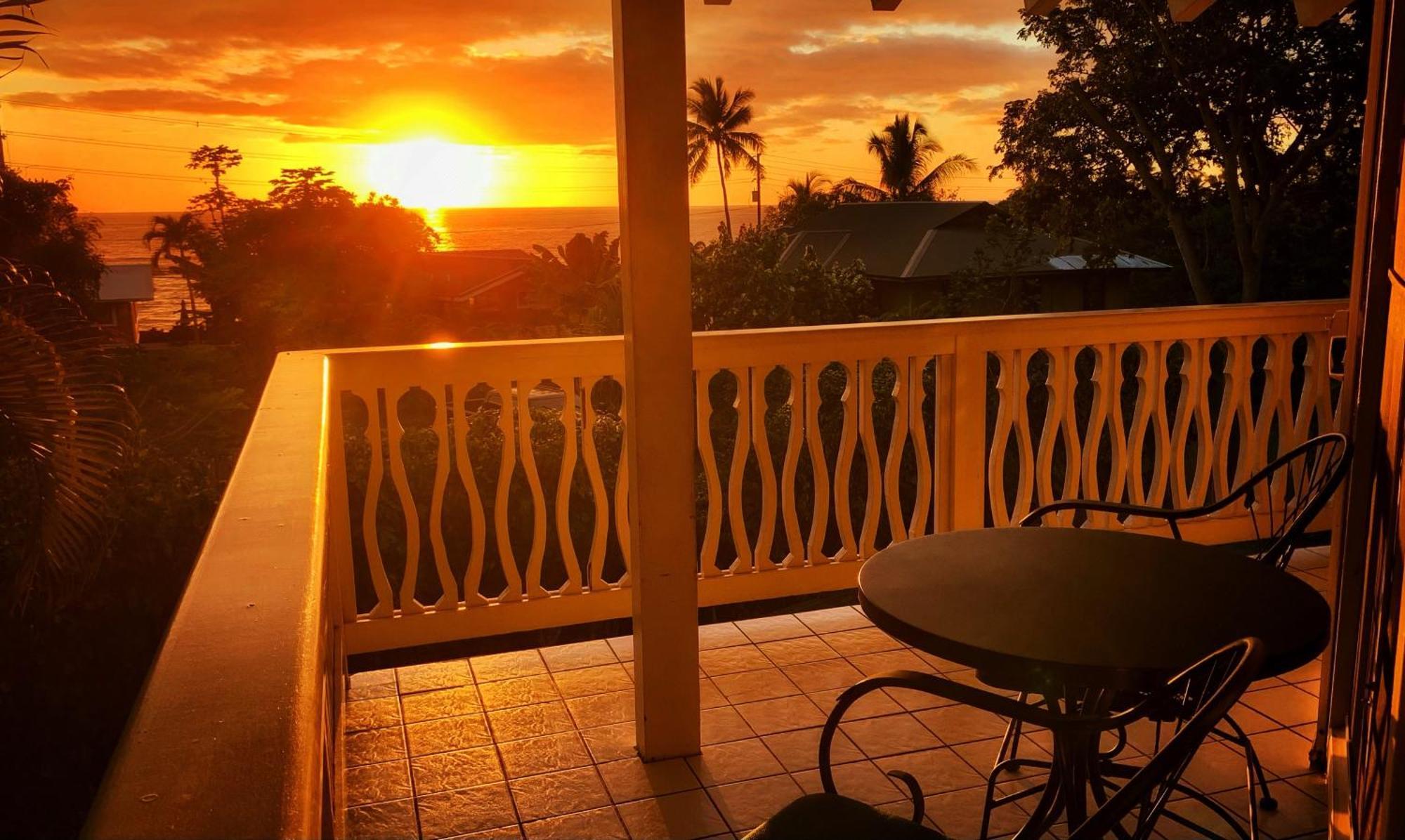 Big Island Retreat Hotel Kailua-Kona Exterior photo